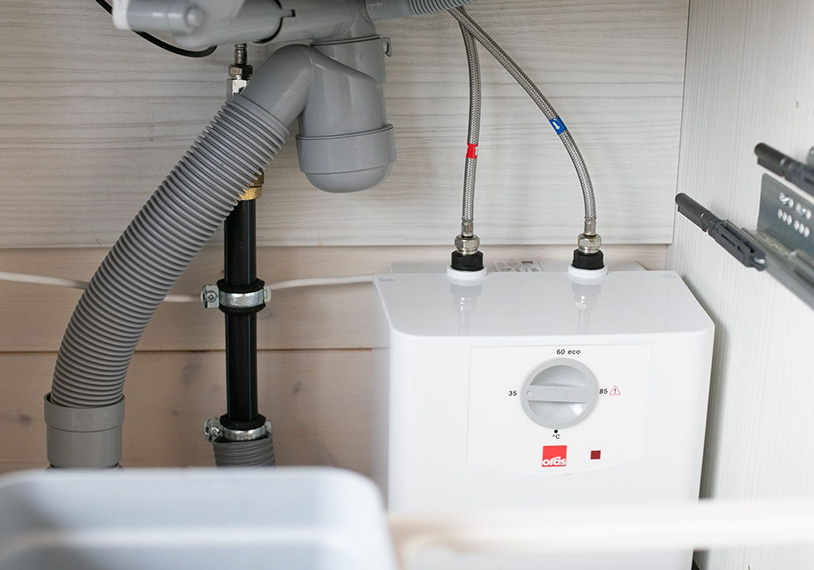 2. Installera eller byta varmvattenberedare akersberga roslagen 1